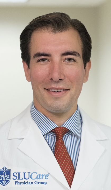 Headshot of Alexander Hubb