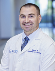 Headshot of Kyle Davis