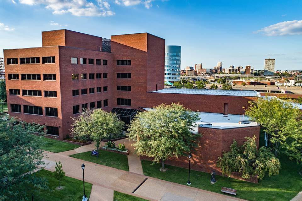 Trudy Busch Valentine School of Nursing An aerial photo of a building.